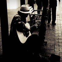 轰炸电话在线使用